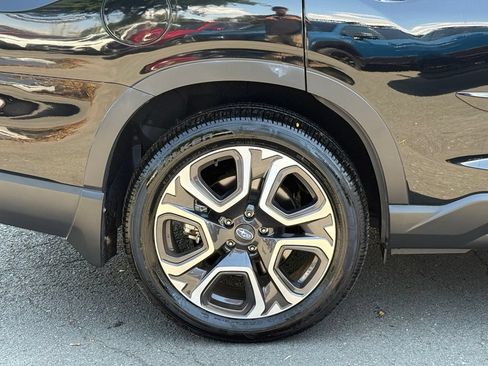 Used 2024 Subaru Ascent Touring AWD/4WD image 6