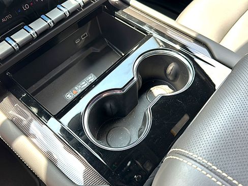 New 2026 GMC Yukon XL Elevation AWD/4WD image 26