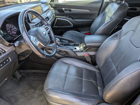 Used 2020 Kia Telluride EX image 19