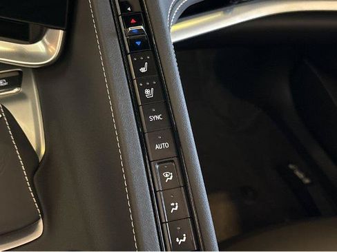 Used 2022 Chevrolet Corvette Stingray Preferred Conv w/ Z51 Performance Package RWD image 26