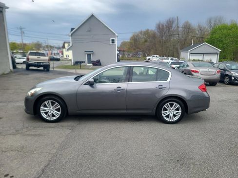Used 2013 INFINITI G37 x Sedan w/ Premium Pkg AWD/4WD image 4