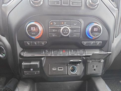 Used 2021 GMC Sierra 1500 AT4 image 23