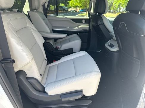 New 2026 Lincoln Navigator L Reserve image 18