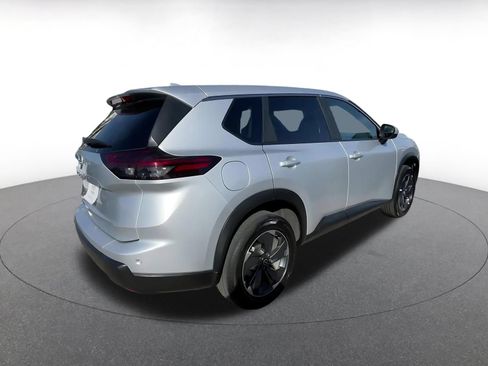 Used 2025 Nissan Rogue SV FWD image 15