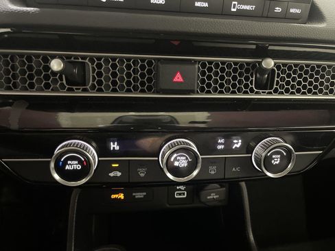 Used 2023 Honda Civic LX image 18