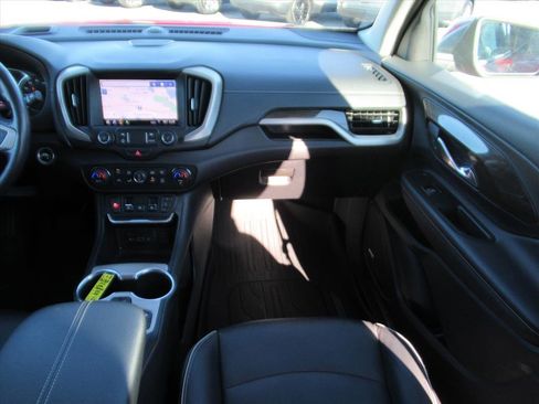 Used 2019 GMC Terrain Denali w/ Advanced Safety Package image 13