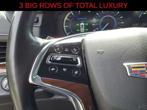 Used 2019 Cadillac Escalade ESV Luxury AWD/4WD image 22
