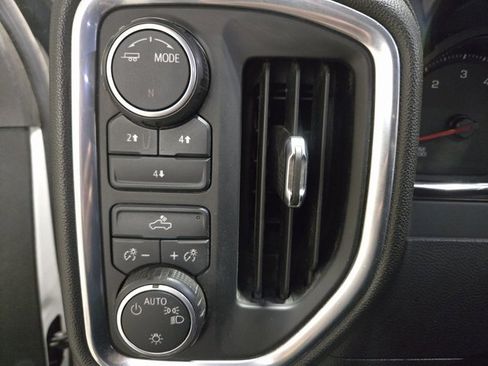 Used 2020 Chevrolet Silverado 2500 LT w/ Z71 Off-Road Package image 26