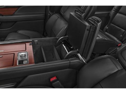 Certified 2023 Lincoln Navigator Reserve AWD/4WD image 14