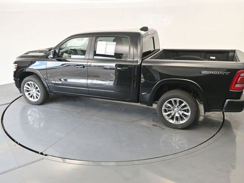 Used 2022 RAM 1500 Laramie AWD/4WD image 22