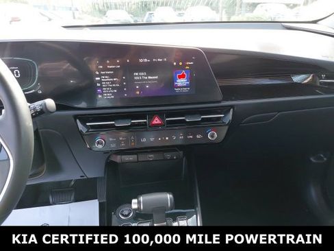 Certified 2024 Kia Niro EX image 12