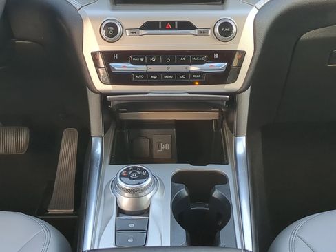 Certified 2021 Ford Explorer XLT w/ Equipment Group 202A image 17