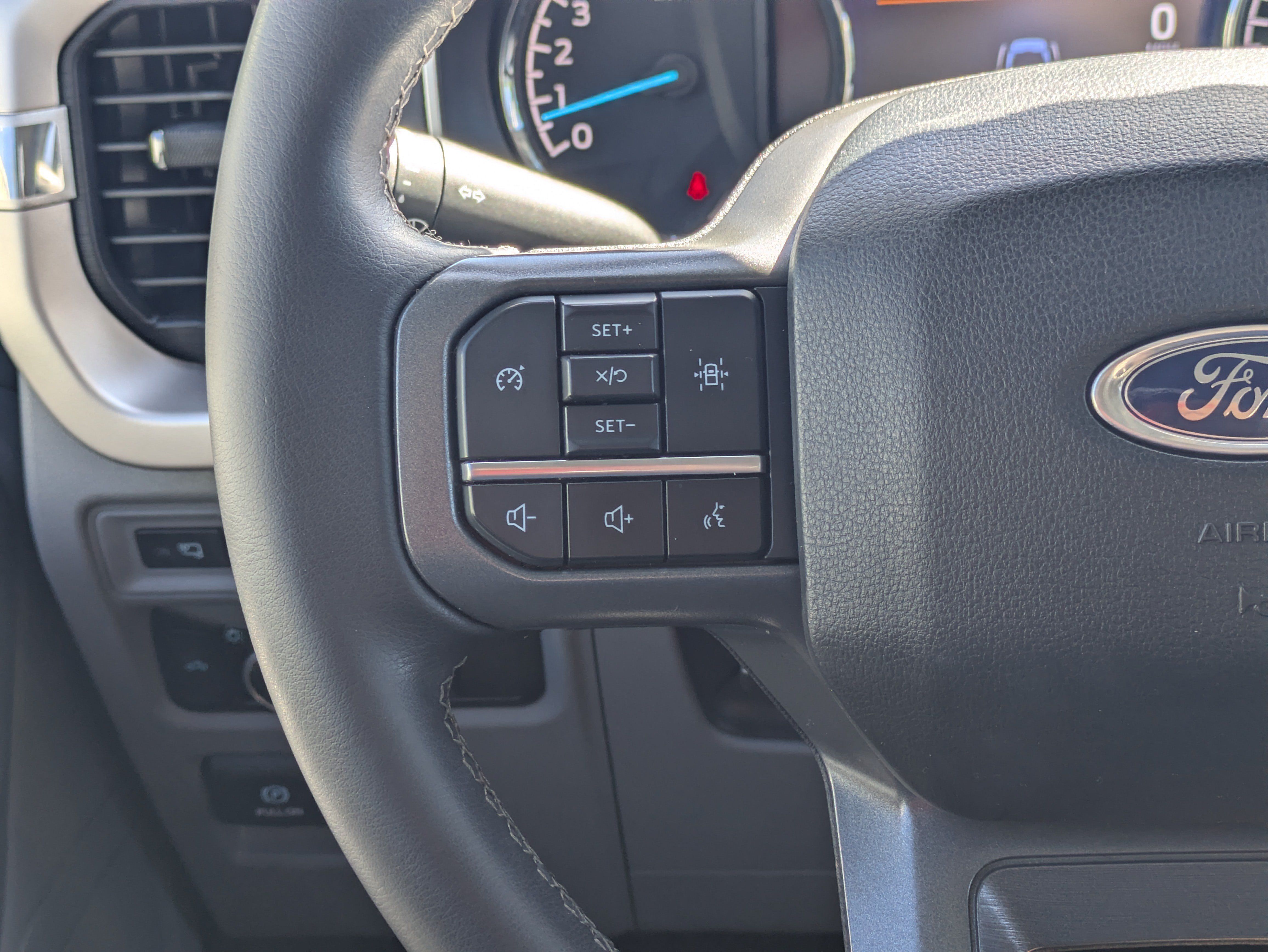Used 2023 Ford F150 XLT w/ Equipment Group 302A High RWD image 31