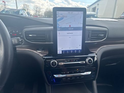 Used 2023 Ford Explorer Limited w/ Hybrid Equipment Group 310A image 5