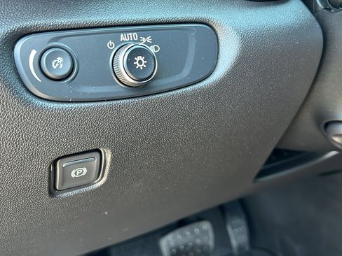 Certified 2024 Chevrolet Blazer RS w/ Enhanced Convenience Package image 28