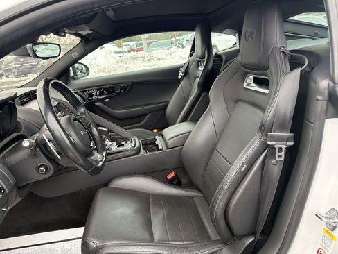 Used 2018 Jaguar F-TYPE R image 11