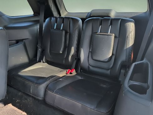 Used 2018 Ford Explorer Limited FWD image 12