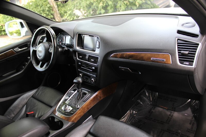 Used 2015 Audi Q5 2.0T Premium Plus w/ Technology Package AWD/4WD image 17