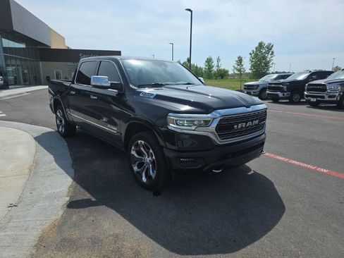 Used 2019 RAM 1500 Limited AWD/4WD image 3