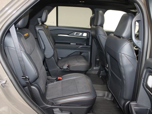 New 2026 Ford Explorer Tremor w/ Tremor Ultimate Package AWD/4WD image 31