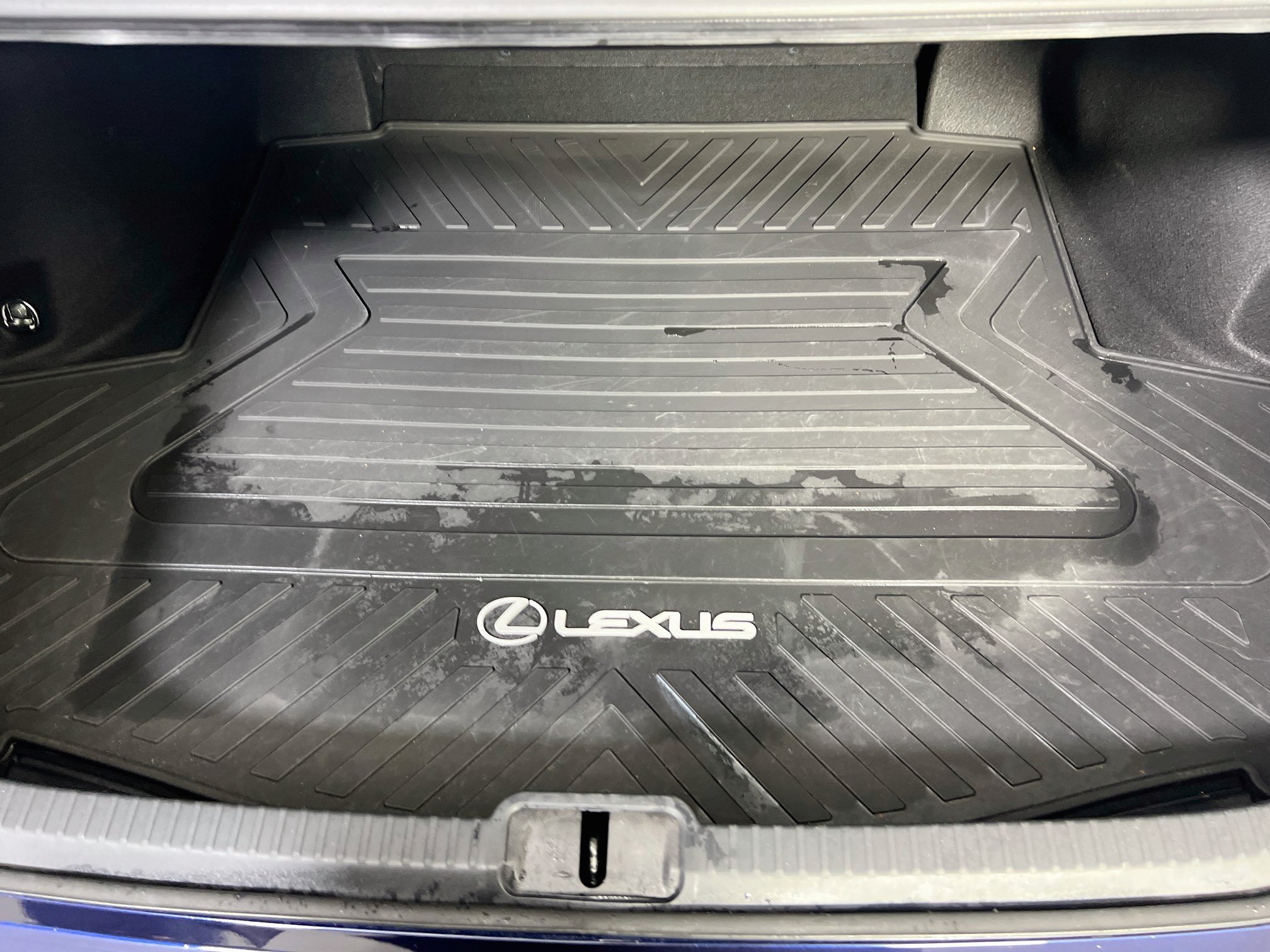 Used 2024 Lexus ES 350 w/ Premium Package FWD image 25