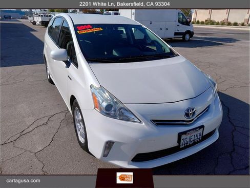 Used 2014 Toyota Prius V Two image 1