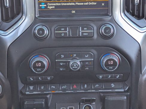 Certified 2021 Chevrolet Silverado 2500 LTZ w/ LTZ Convenience Package image 19