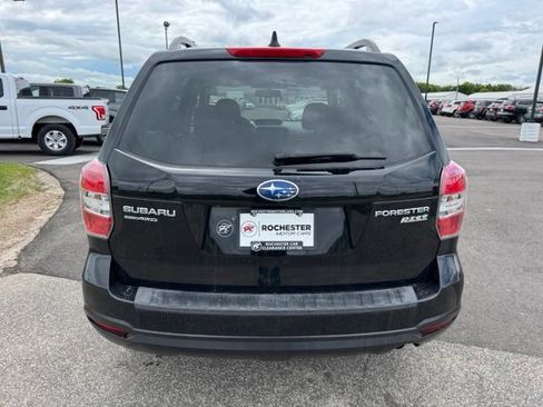 Used 2016 Subaru Forester 2.5i Premium w/ All-Weather Package AWD/4WD image 40