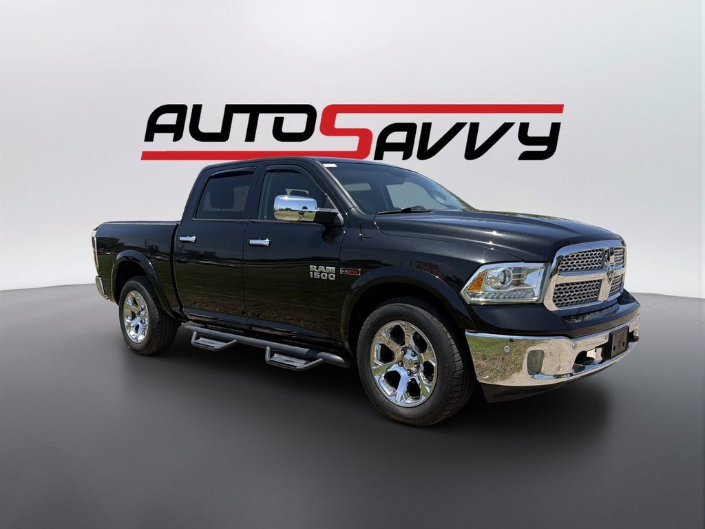 Used 2017 RAM 1500 Laramie w/ Convenience Group AWD/4WD image 3