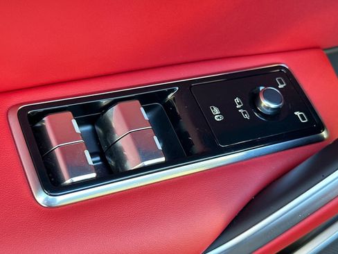 Used 2025 Jaguar F-PACE R-Dynamic S image 11