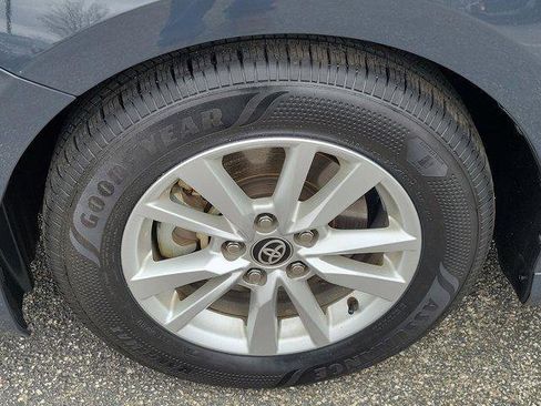 Used 2025 Toyota Camry LE FWD image 7