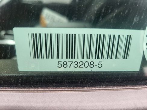 Used 2025 Chevrolet Trax LT w/ LT Convenience Package image 9