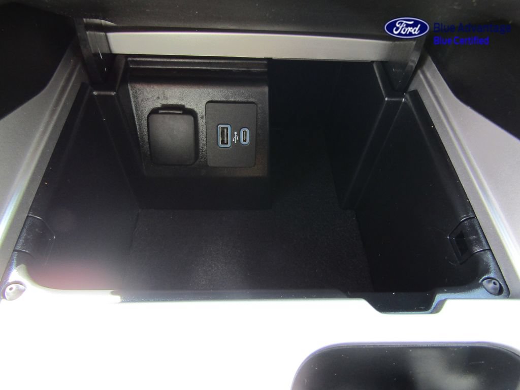 Used 2024 Ford Explorer XLT w/ Equipment Group 202A AWD/4WD image 37