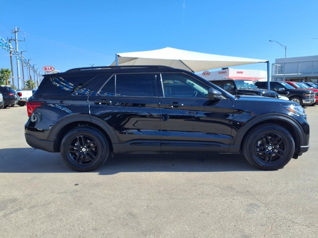 Used 2026 Ford Explorer Active RWD image 9