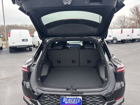 New 2026 Chevrolet Equinox EV RS image 36