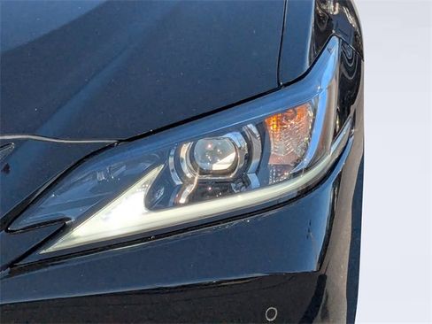 Used 2023 Lexus ES 350 F Sport image 8