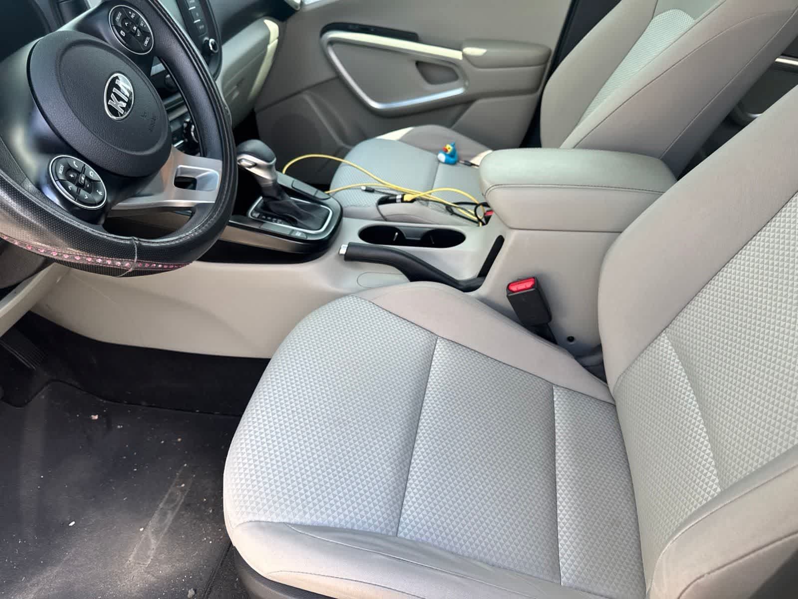 Used 2020 Kia Soul LX FWD image 9