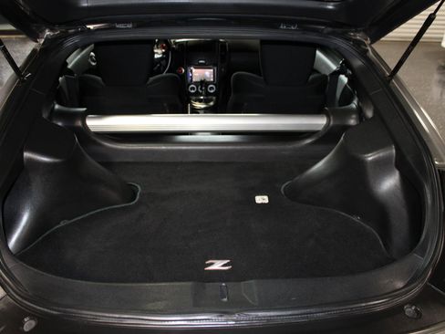 Used 2012 Nissan 370Z Coupe w/ Sport Pkg RWD image 29