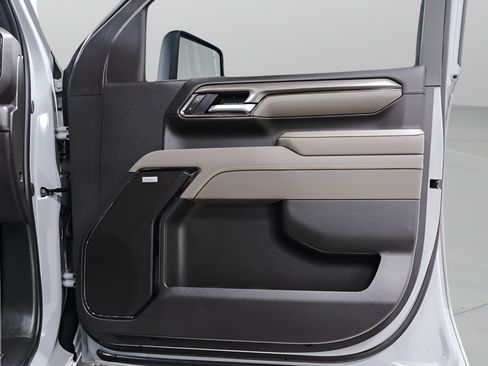 Used 2025 Chevrolet Silverado 2500 ZR2 w/ ZR2 Bison Edition AWD/4WD image 34