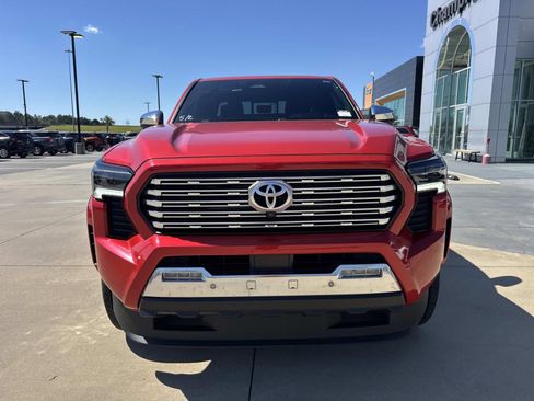 Used 2024 Toyota Tacoma Limited w/ Limited Package (LT) AWD/4WD image 2