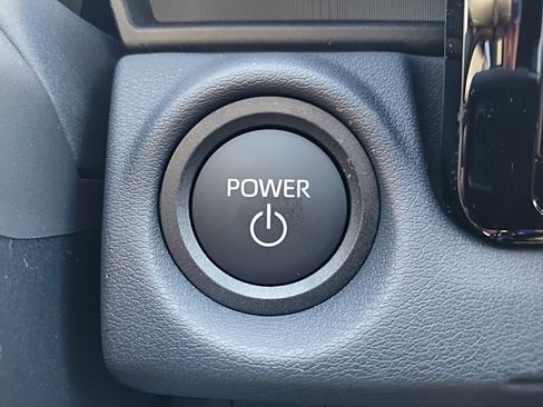 New 2026 Subaru Solterra AWD/4WD image 33