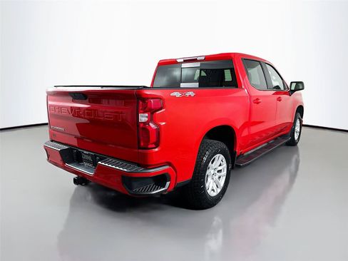 Used 2021 Chevrolet Silverado 1500 RST w/ Convenience Package II AWD/4WD image 11