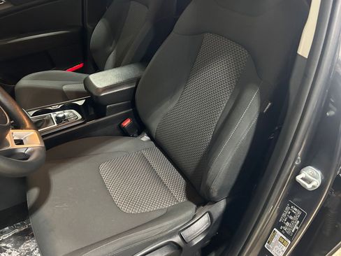 Used 2023 Kia Sportage LX image 35