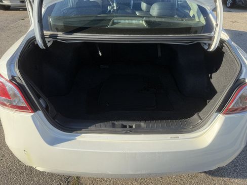 Used 2013 Nissan Altima 2.5 SL w/ Technology Pkg FWD image 22