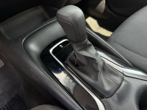 Used 2024 Toyota Corolla LE FWD image 20