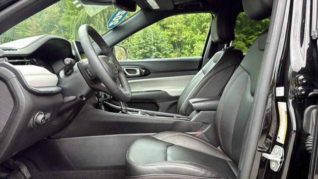 Certified 2024 Jeep Compass Limited w/ Sun and Sound Group AWD/4WD image 13