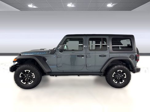 Used 2025 Jeep Wrangler Unlimited Rubicon 4xe w/ Safety Group AWD/4WD image 2