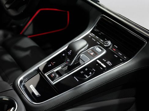 Used 2021 Porsche Panamera Turbo S w/ Assistance Package AWD/4WD image 28
