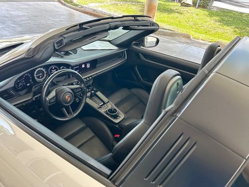 Used 2021 Porsche 911 AWD/4WD image 41