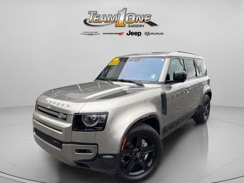 Used 2022 Land Rover Defender 110 X-Dynamic SE image 5